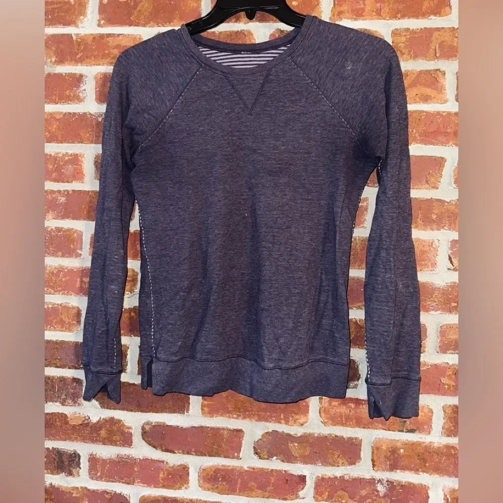 Lululemon reversible crewneck‎ pullover top